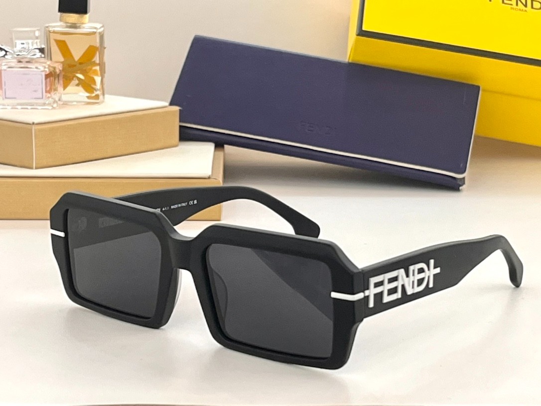 Fendi 02