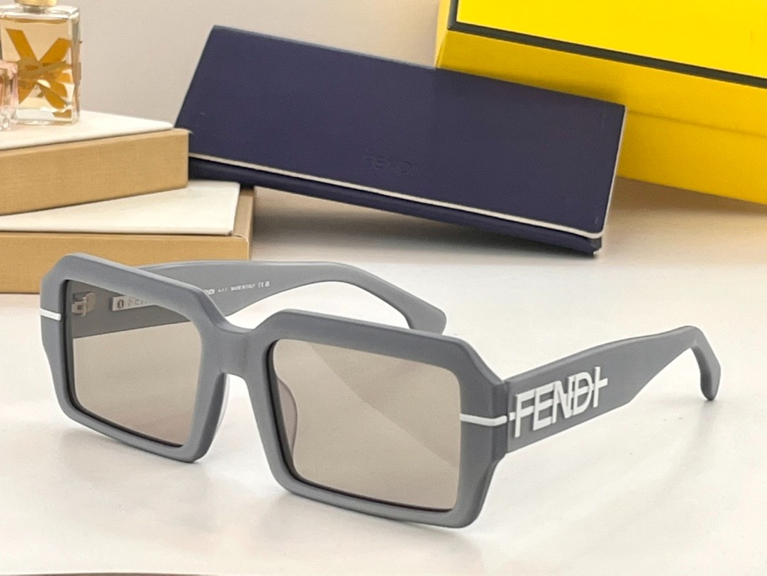 Fendi 02