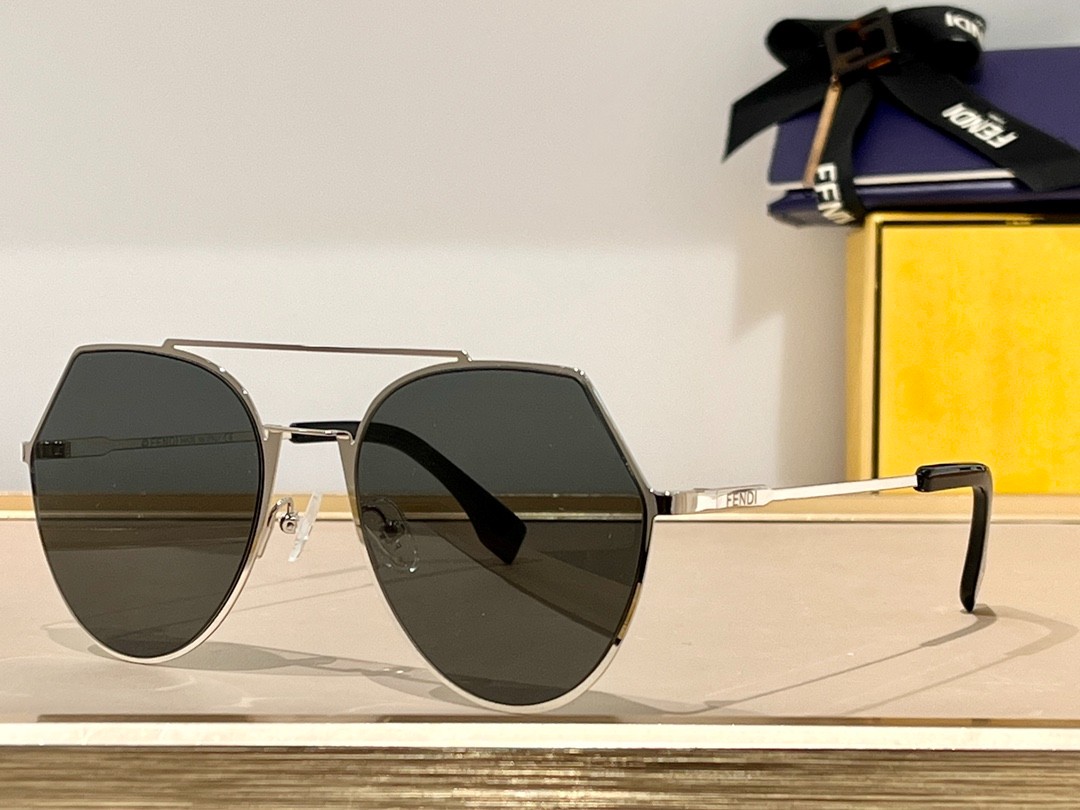 Fendi 02