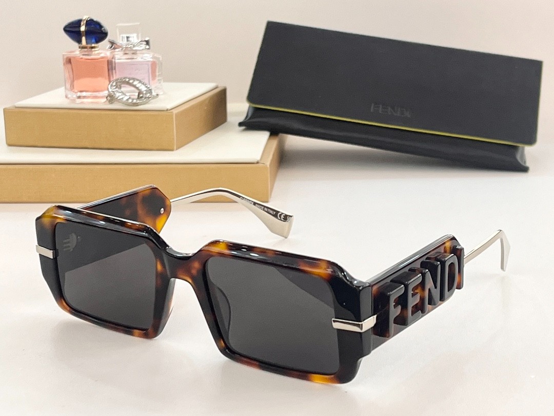 Fendi 02