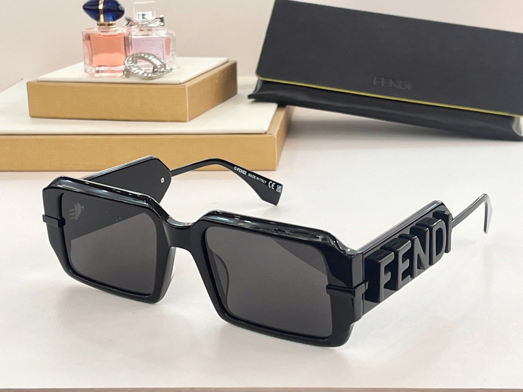 Fendi 02