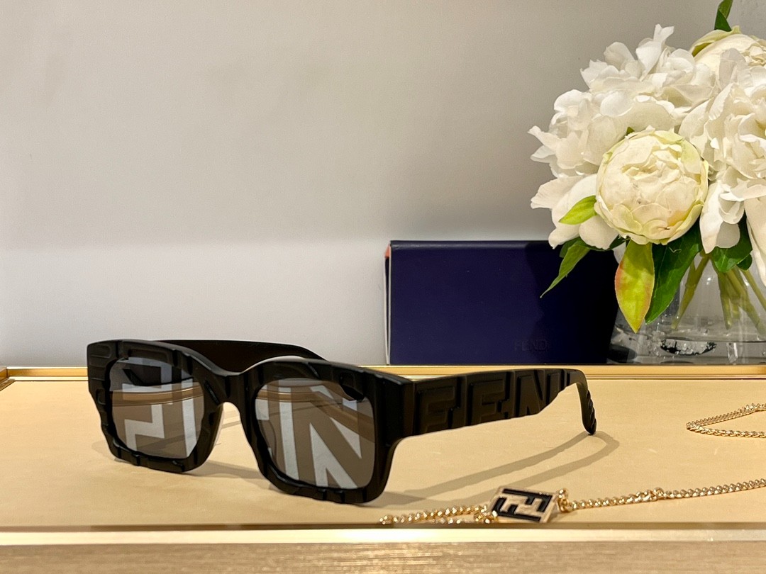 Fendi 02