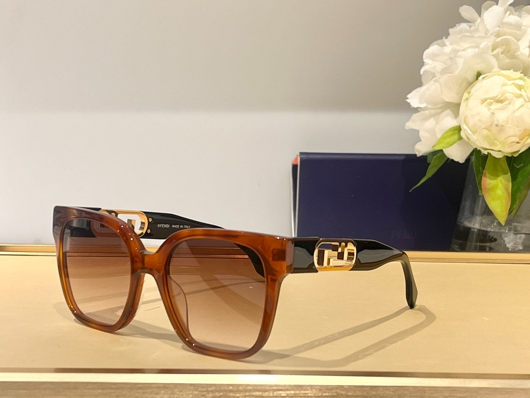 Fendi 02