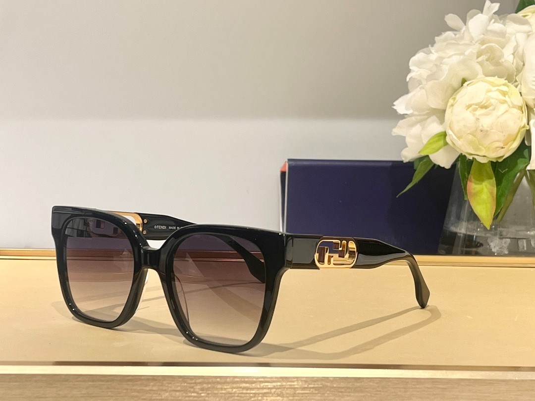 Fendi 02