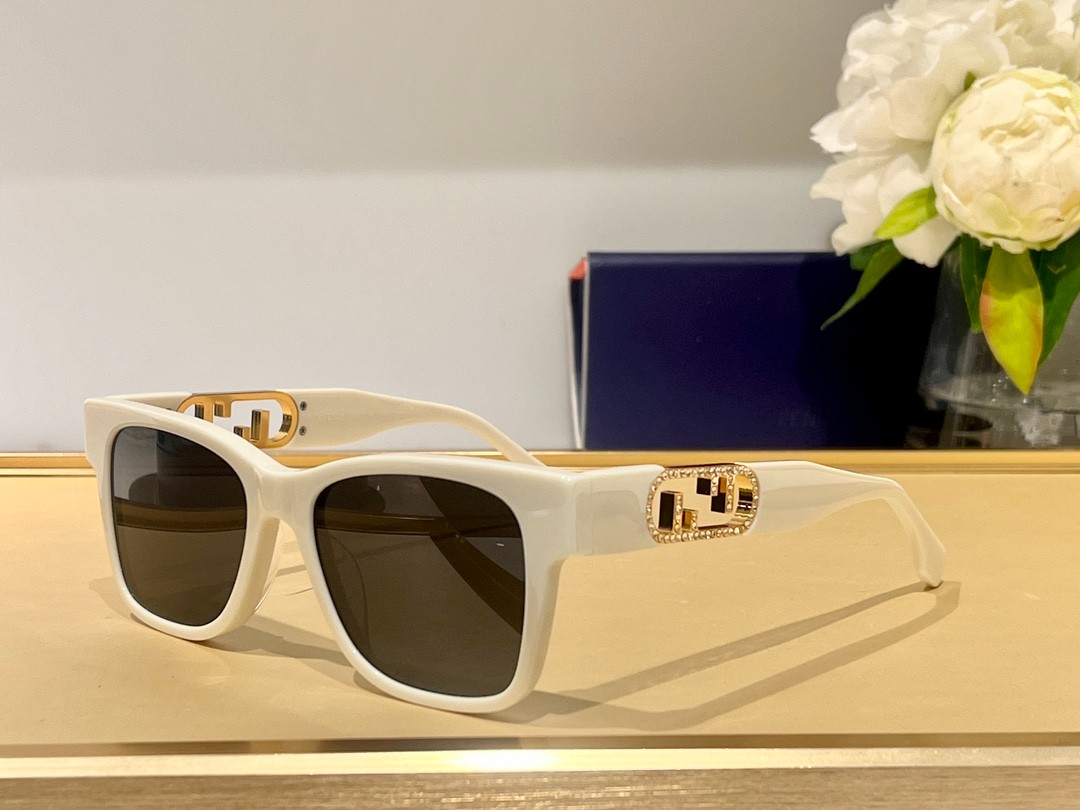 Fendi 02