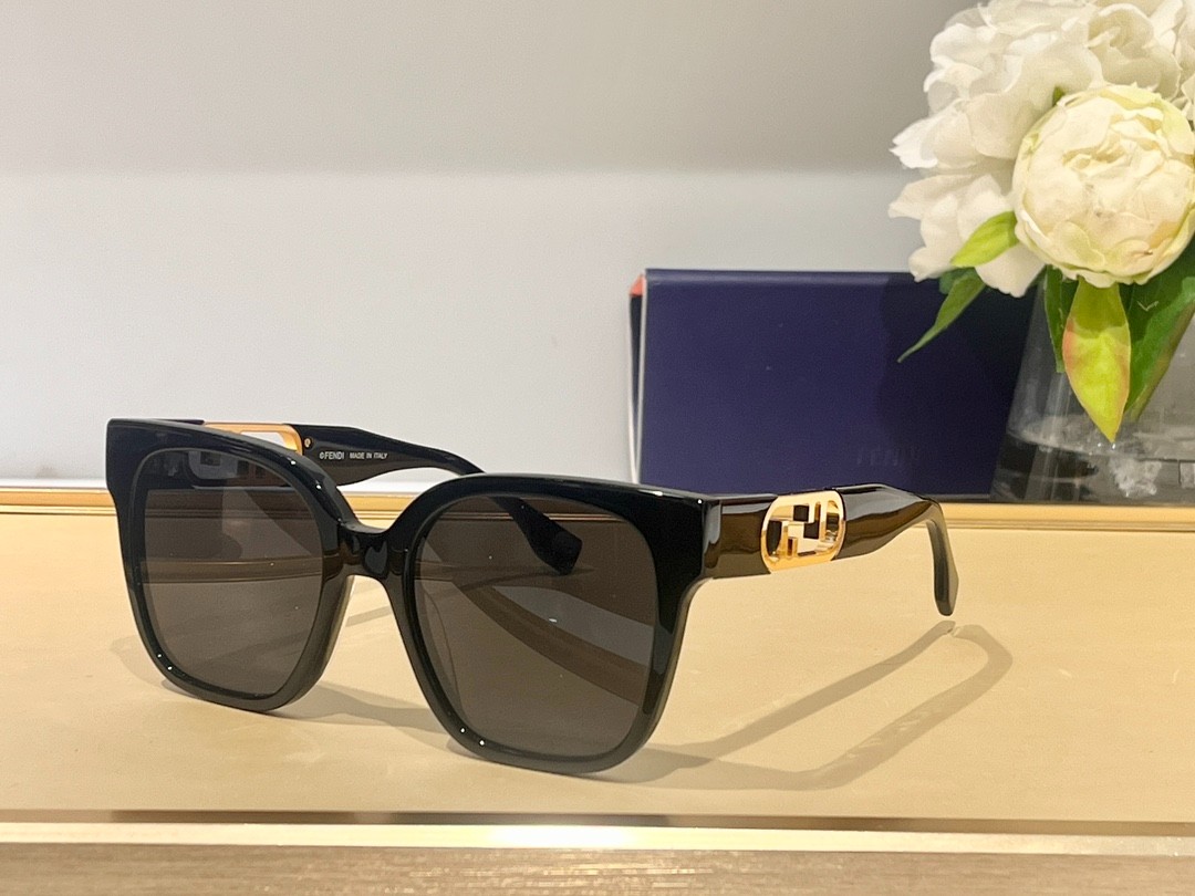 Fendi 02