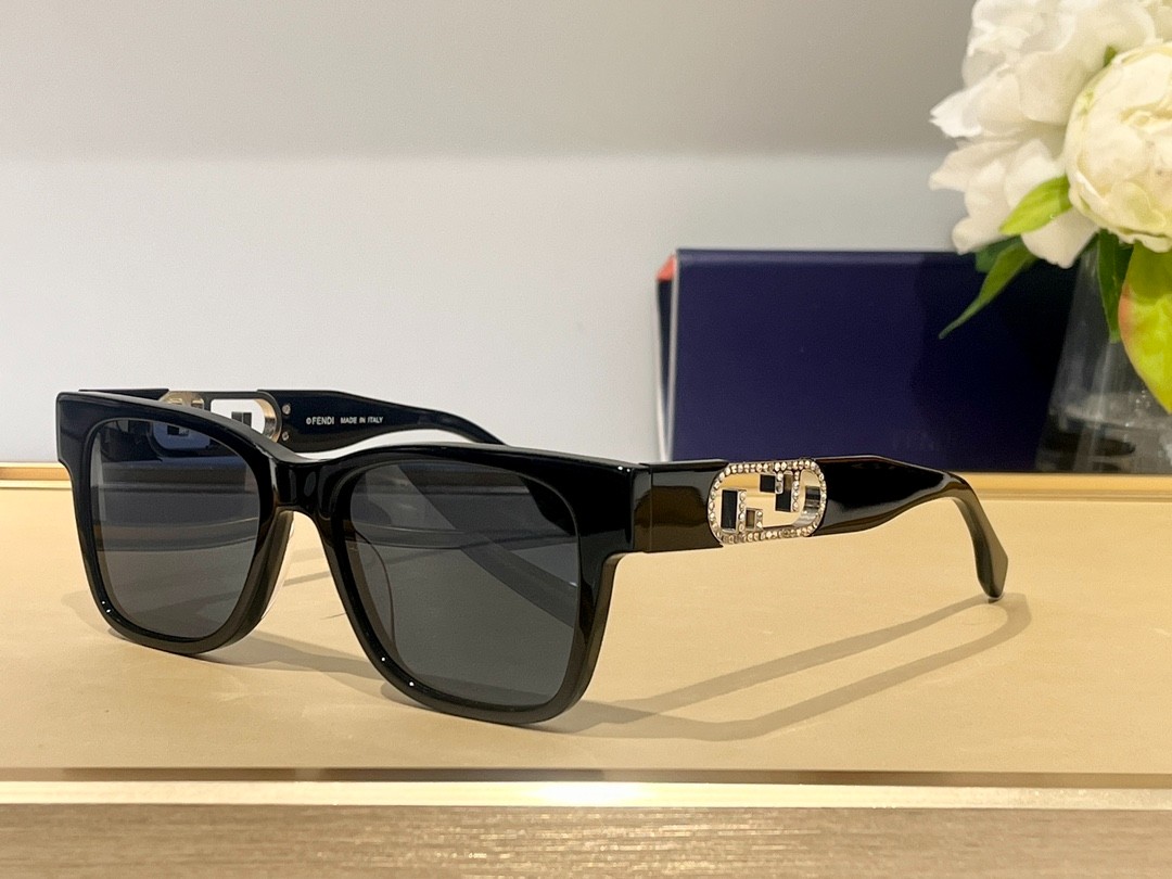 Fendi 02