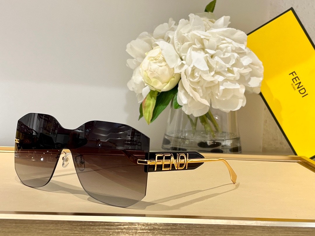 Fendi 02