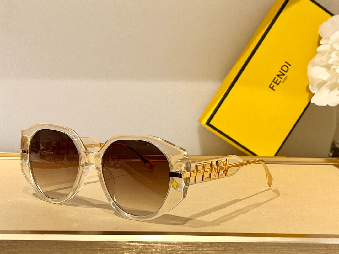 Fendi 02