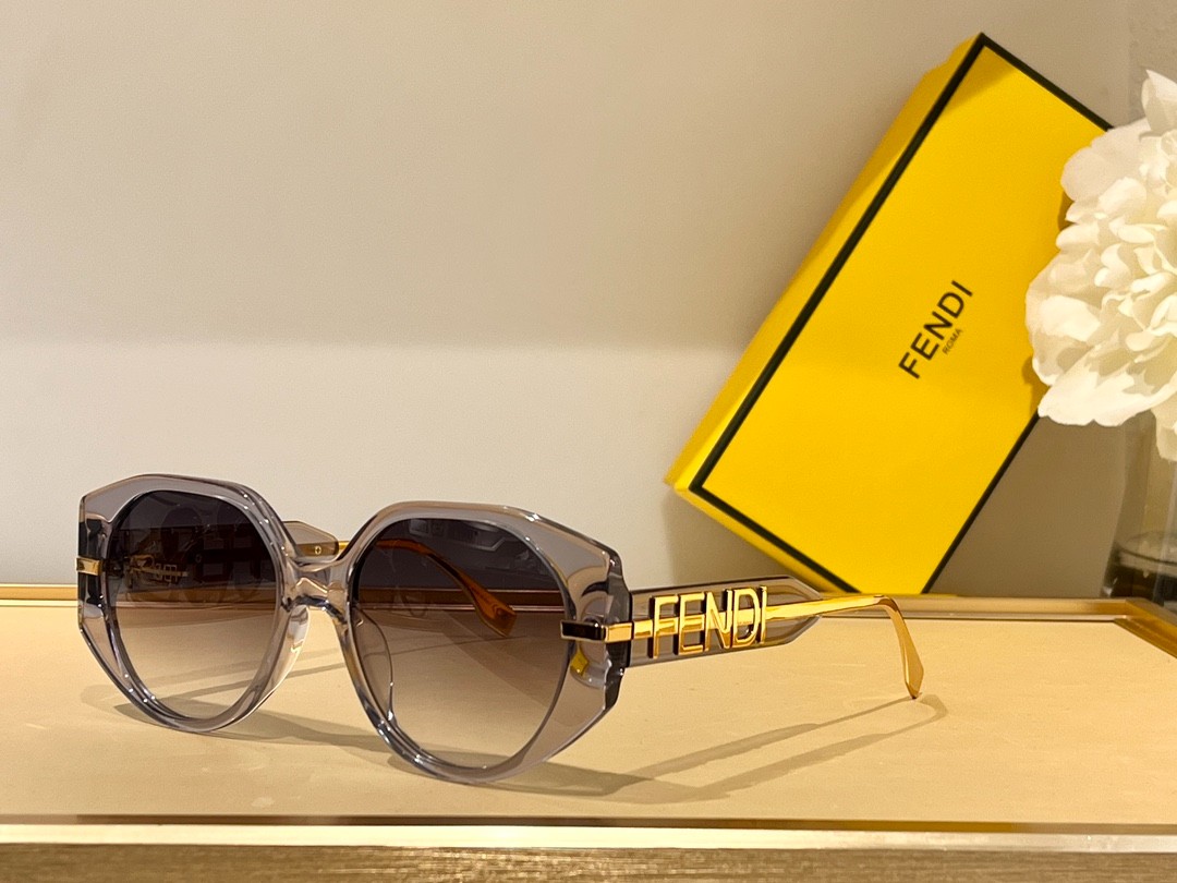 Fendi 02