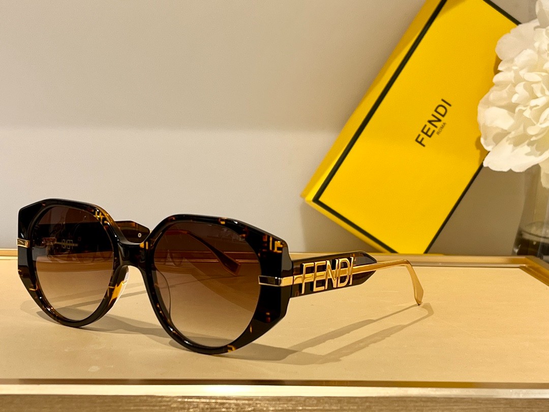 Fendi 02