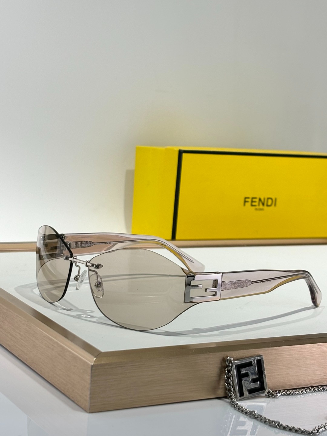 Fendi 01 glasses