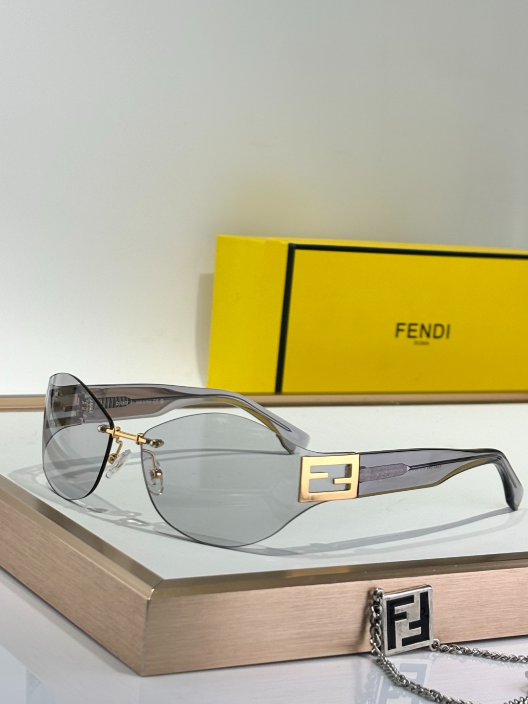 Fendi 01 glasses