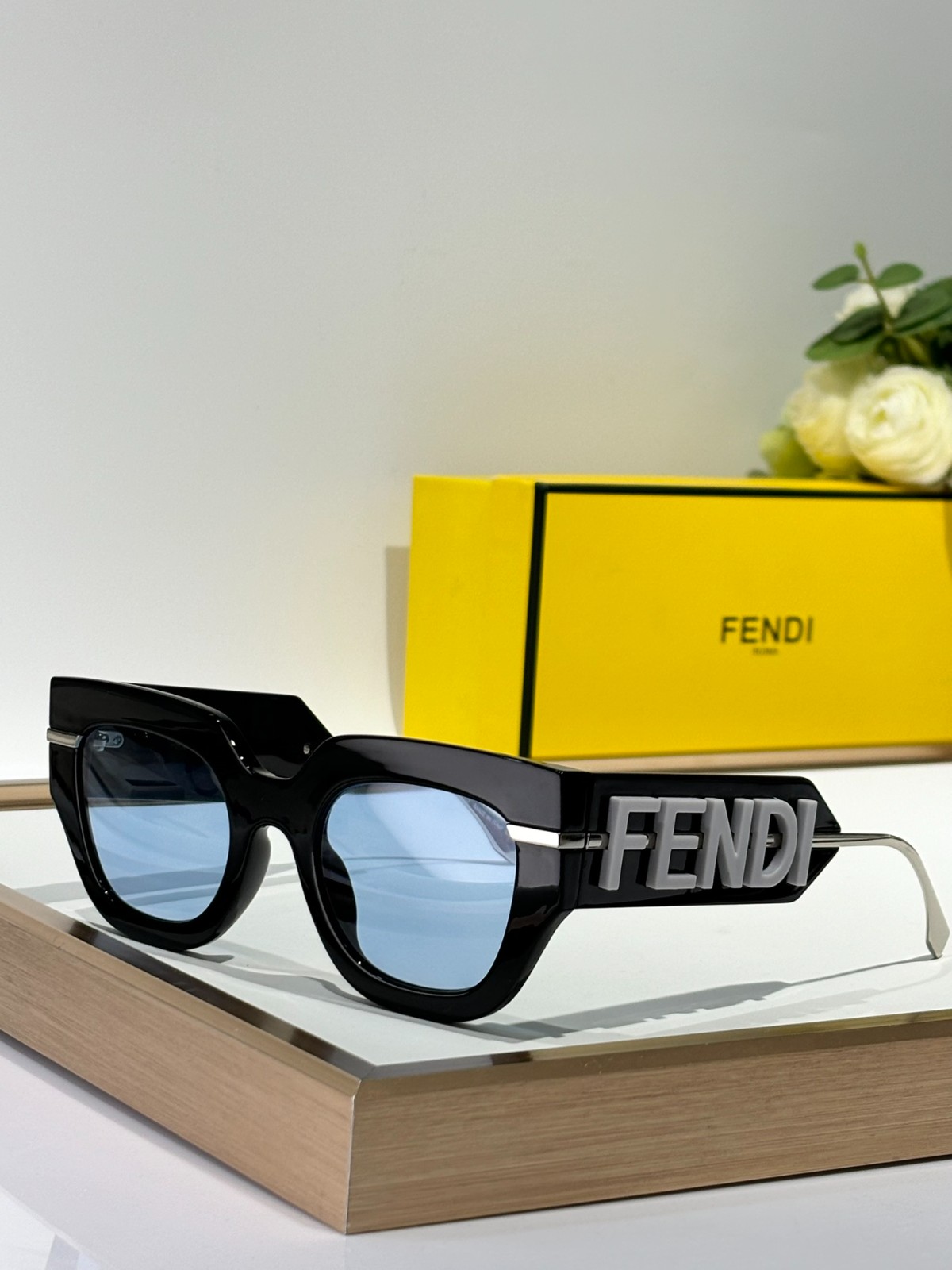 Fendi 01 glasses