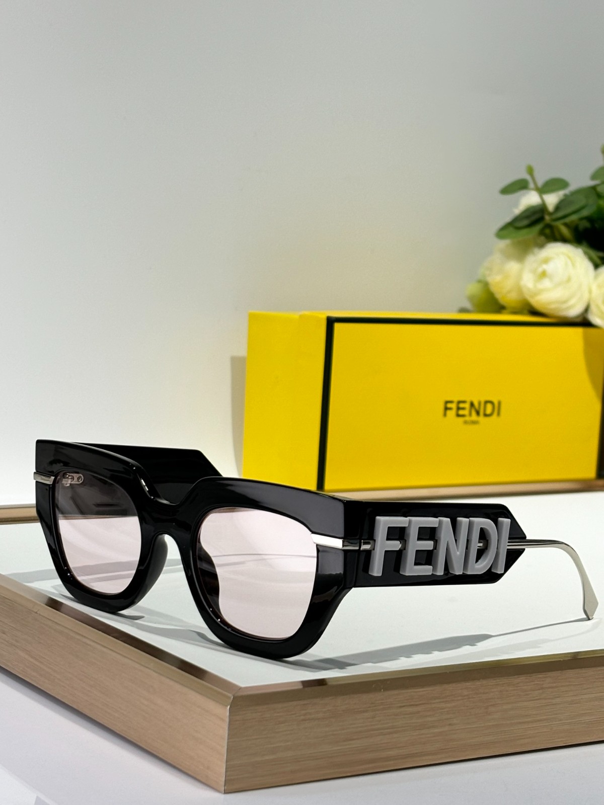 Fendi 01 glasses