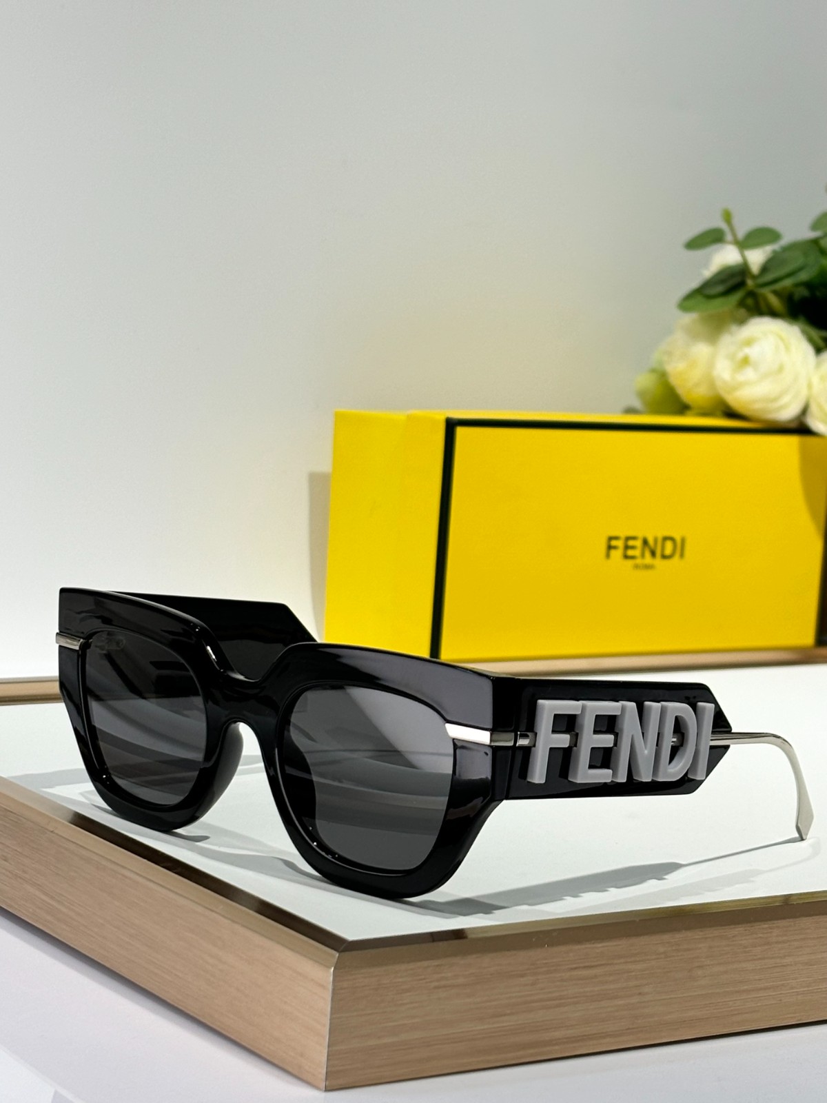 Fendi 01 glasses