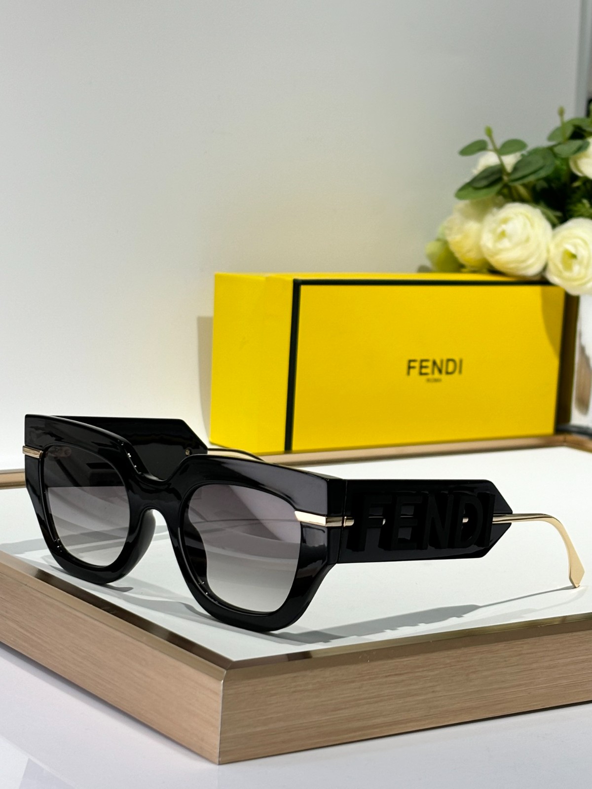 Fendi 01 glasses