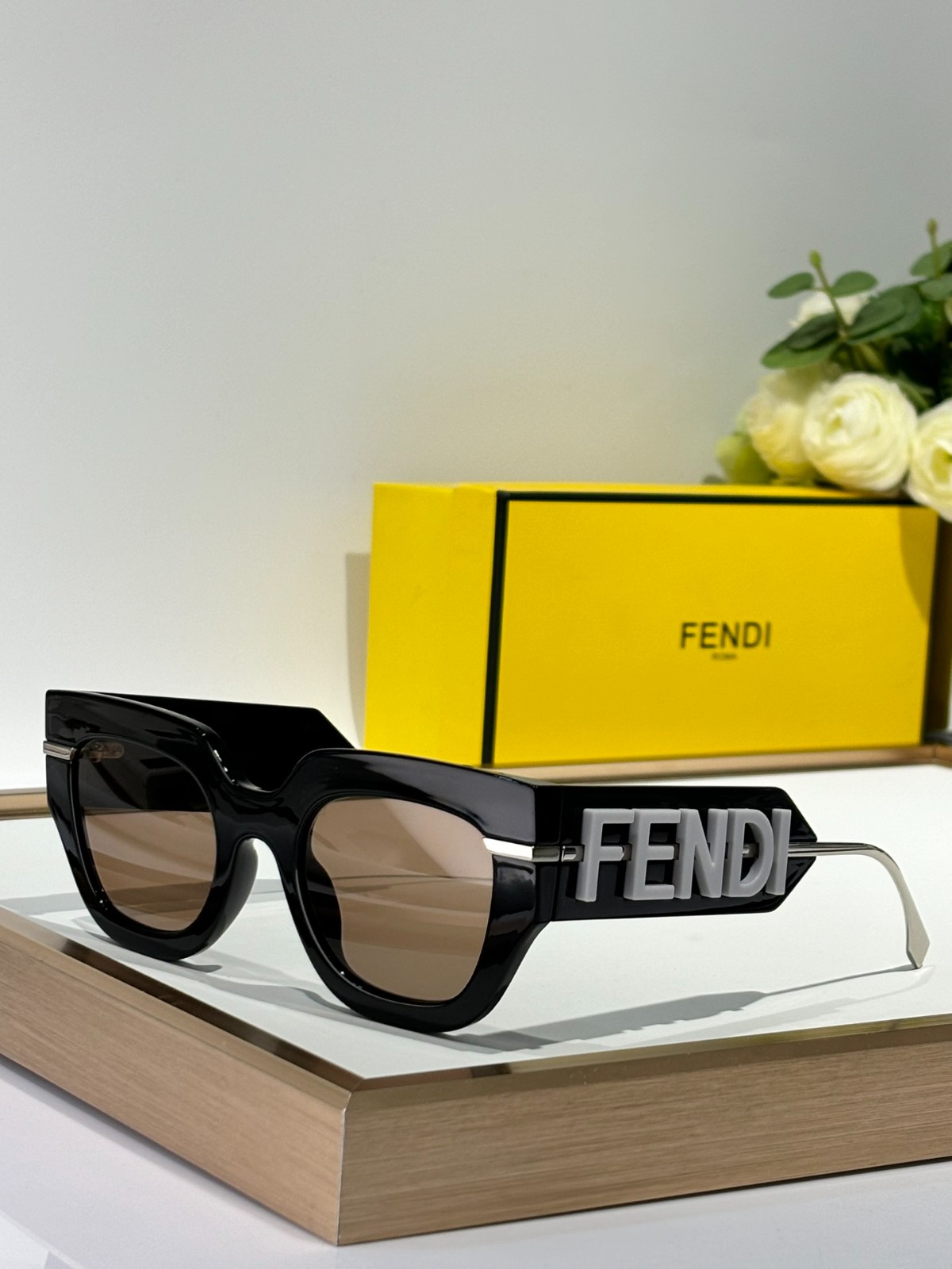 Fendi 01 glasses