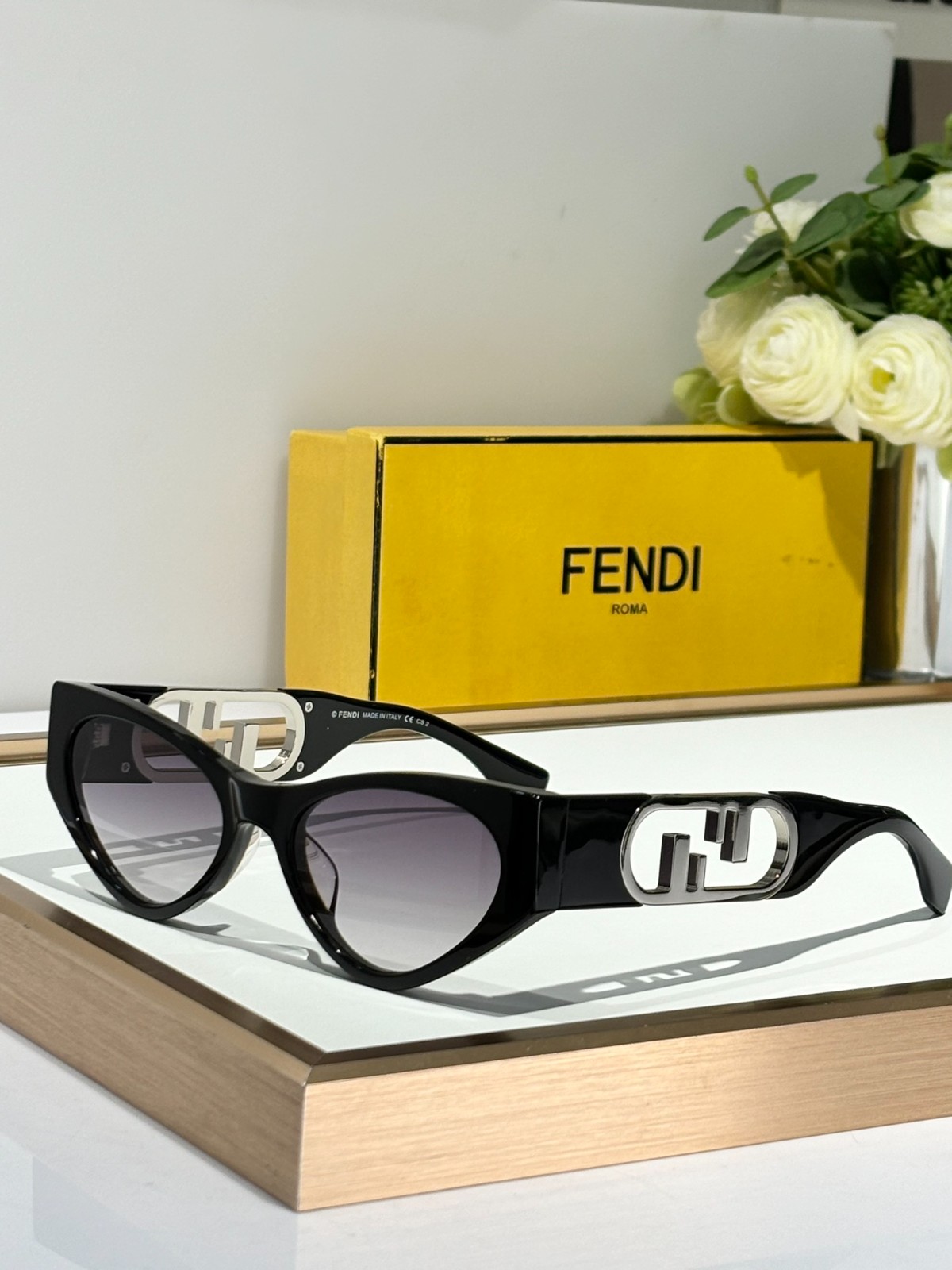 Fendi 01 glasses