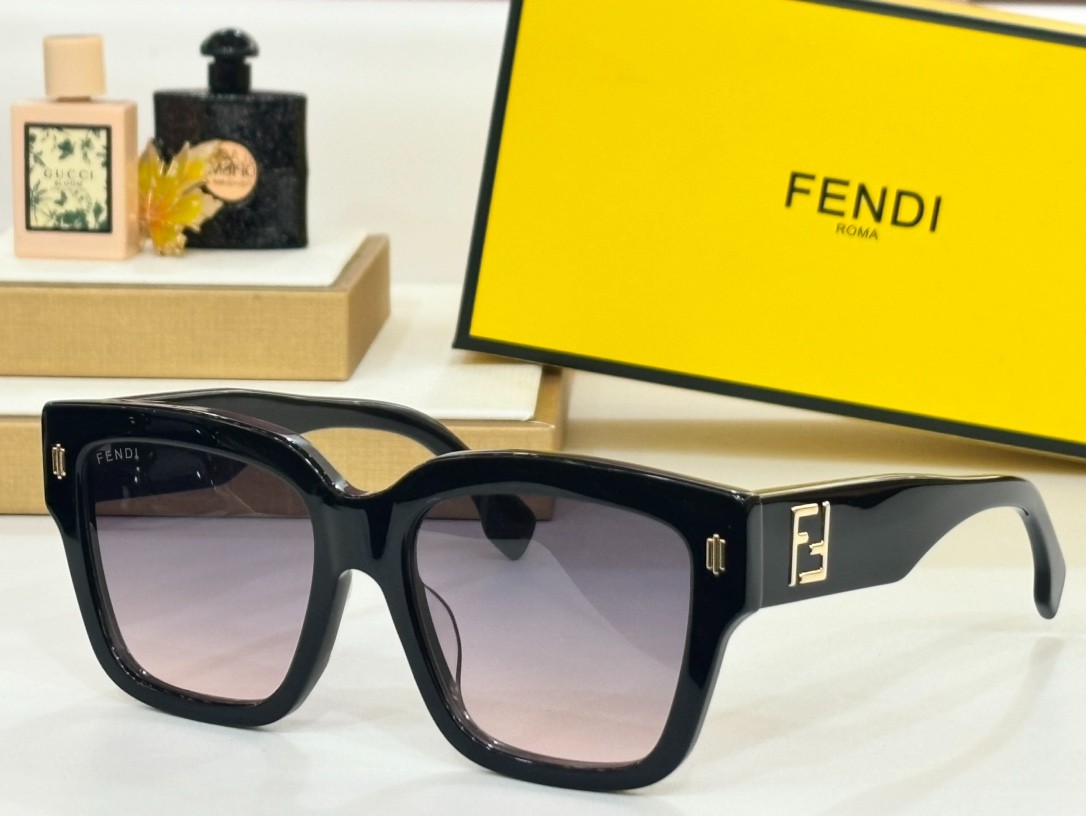 Fendi 01 glasses