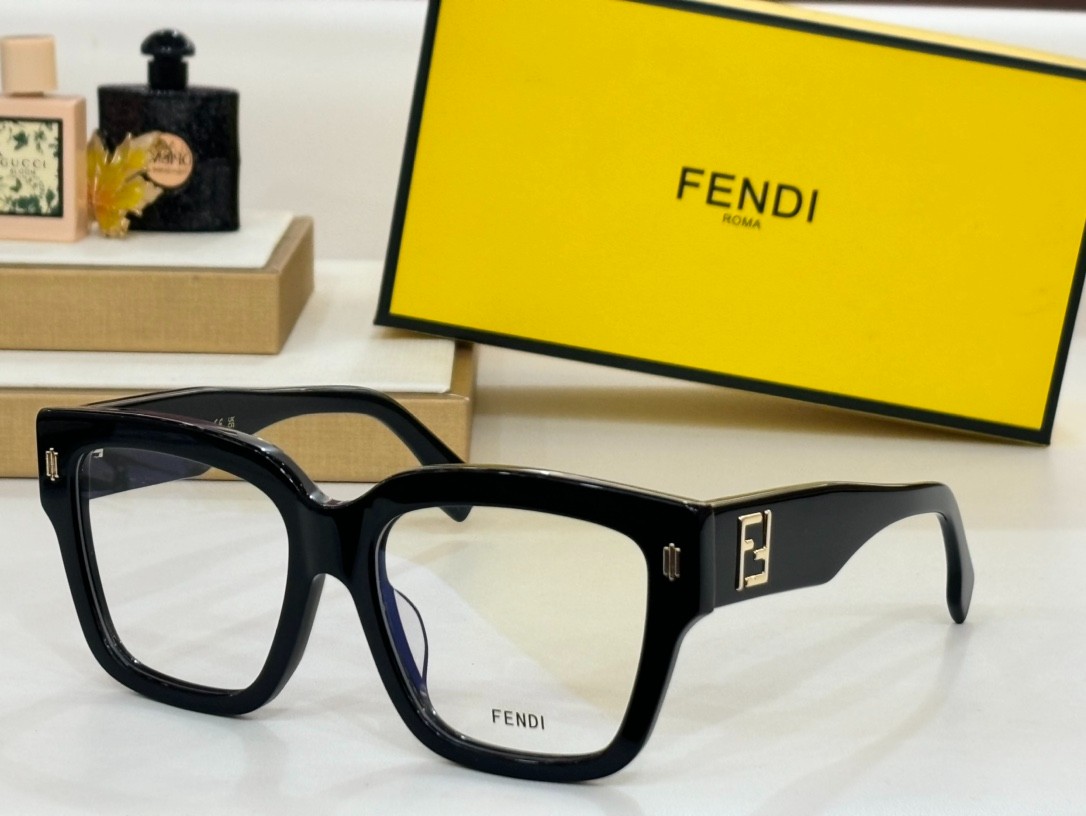 Fendi 01 glasses
