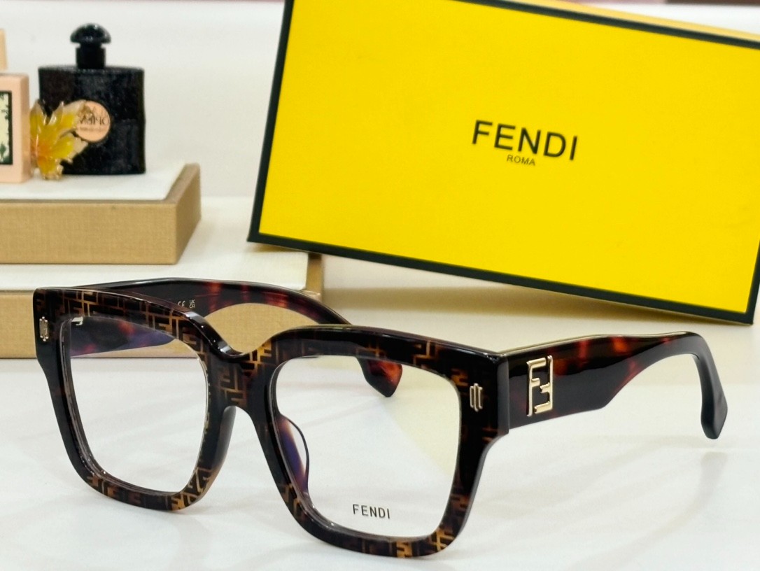 Fendi 01 glasses