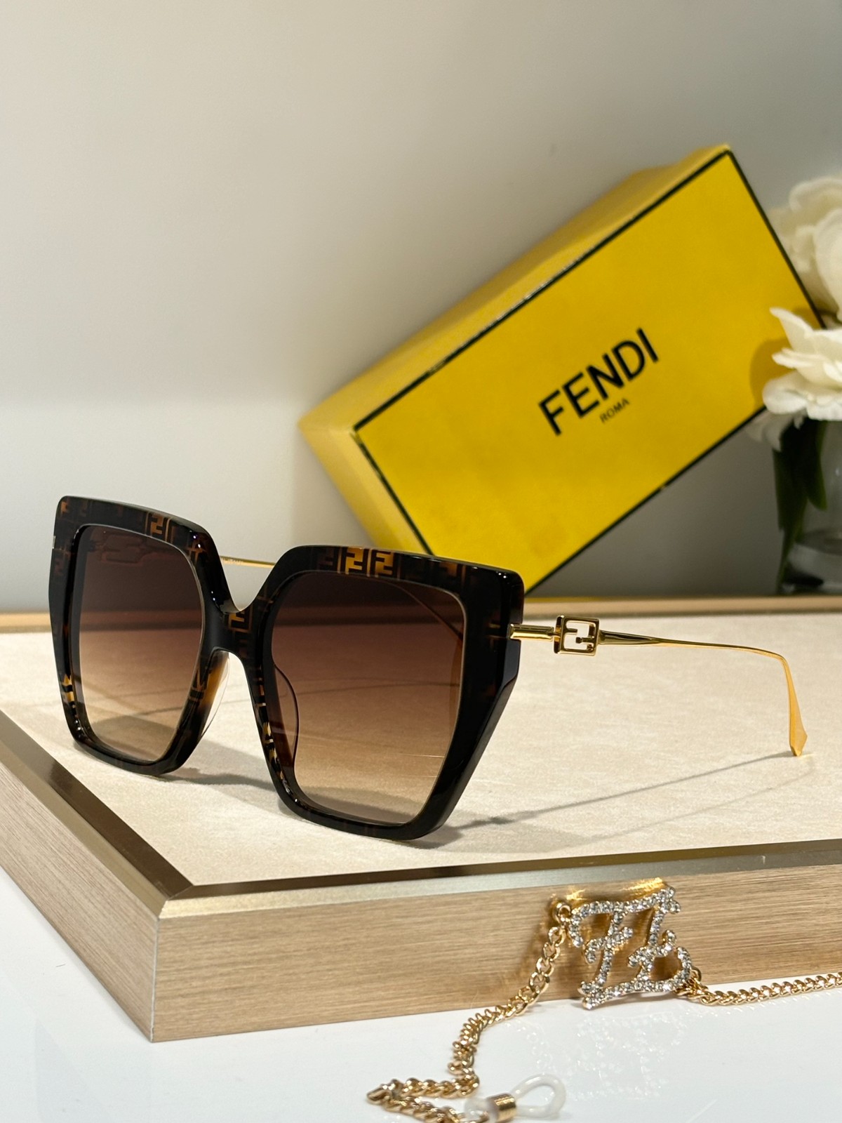 Fendi 01 glasses