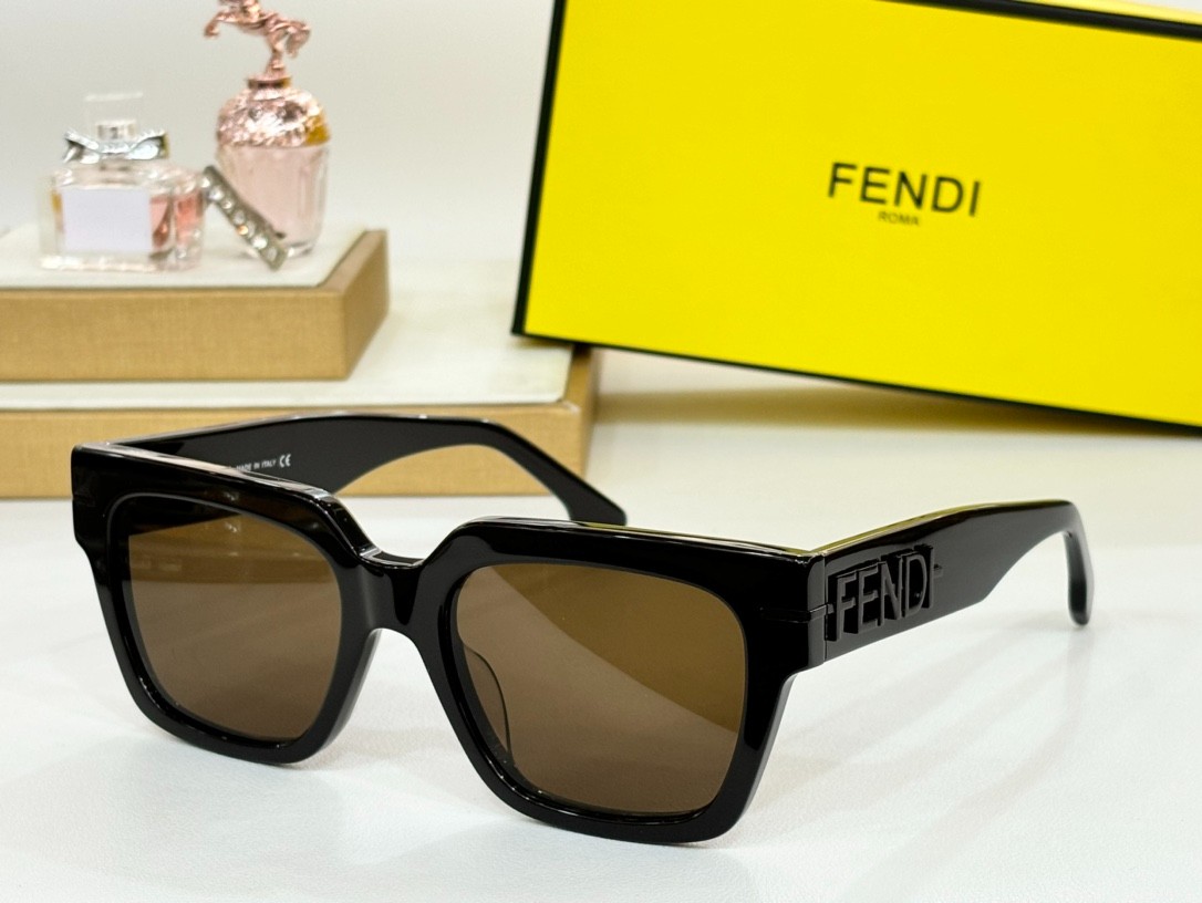 Fendi 01 glasses
