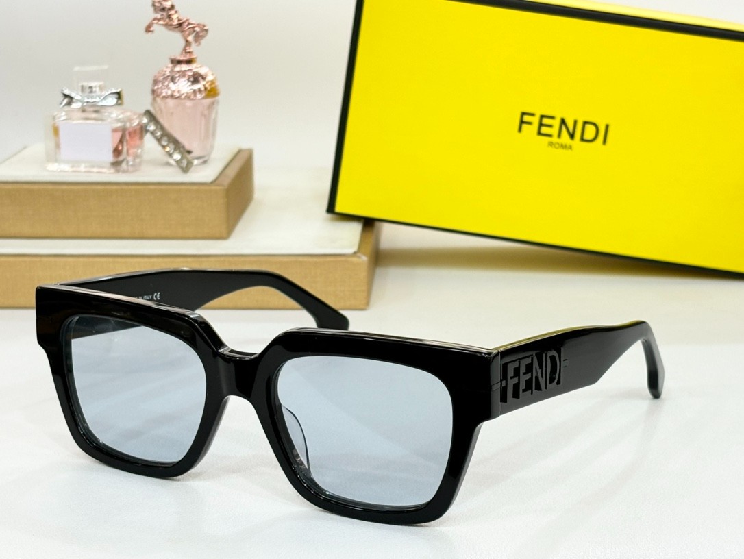 Fendi 01 glasses