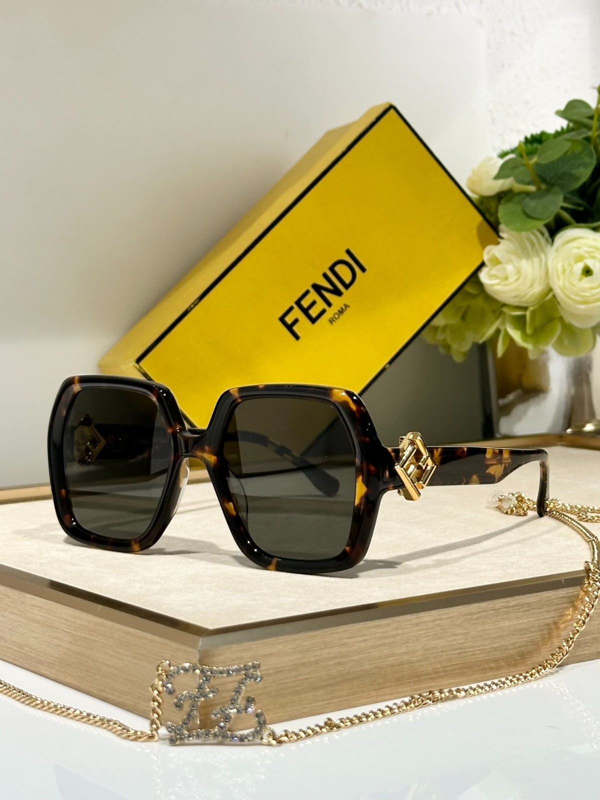 Fendi 01 glasses
