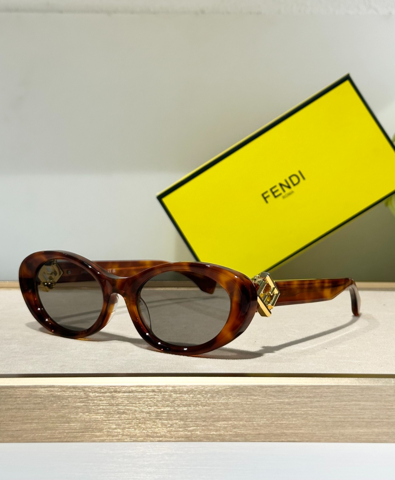 Fendi 01 glasses