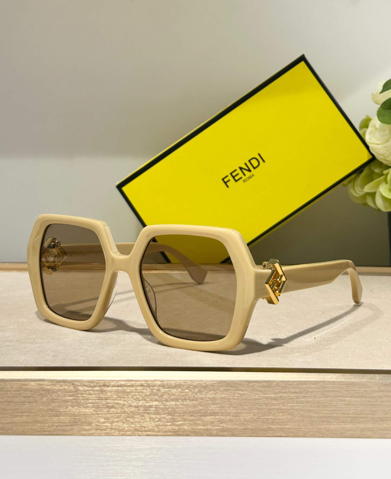 Fendi 01 glasses