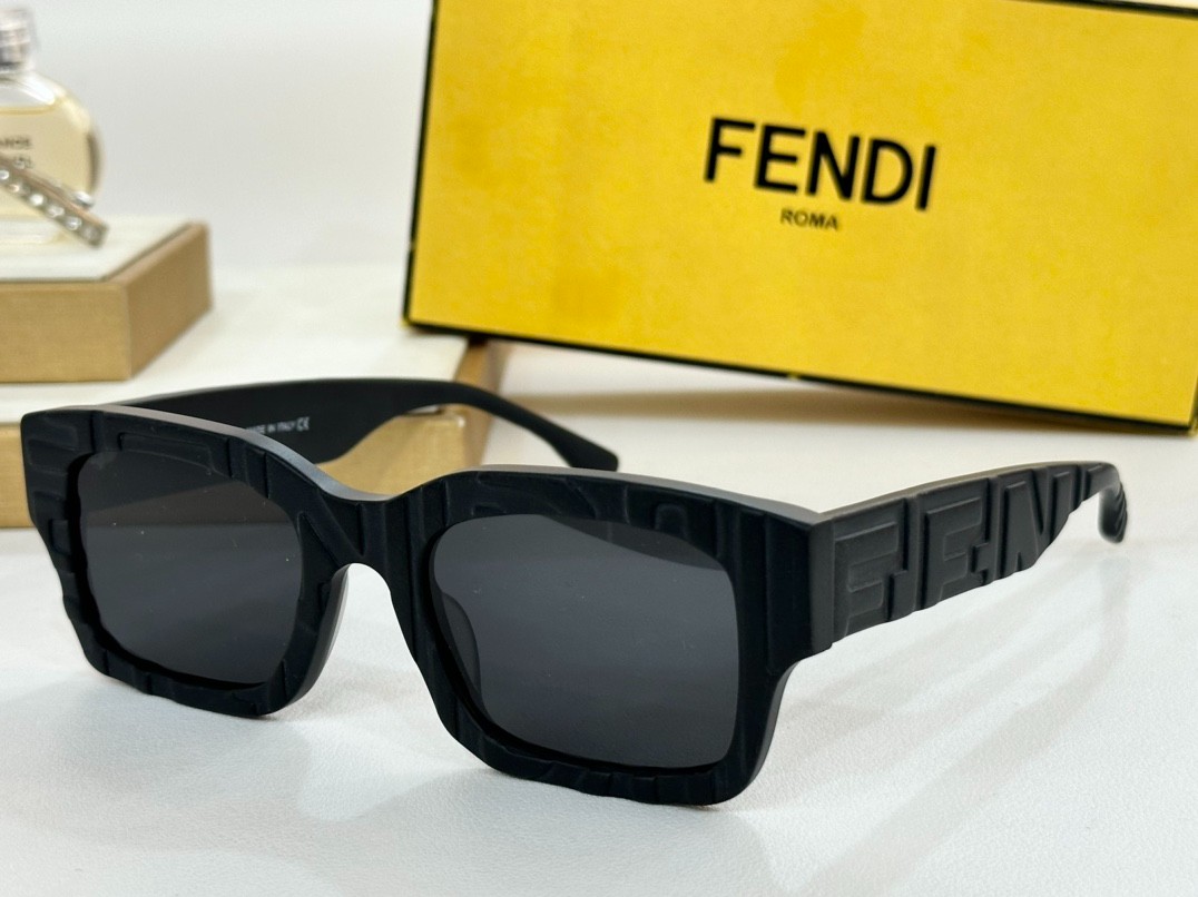 Fendi 01 glasses
