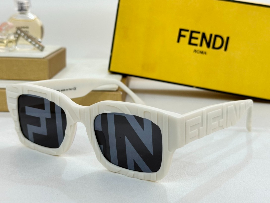 Fendi 01 glasses