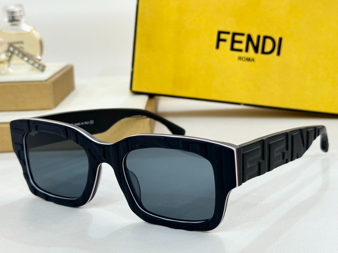 Fendi 01 glasses