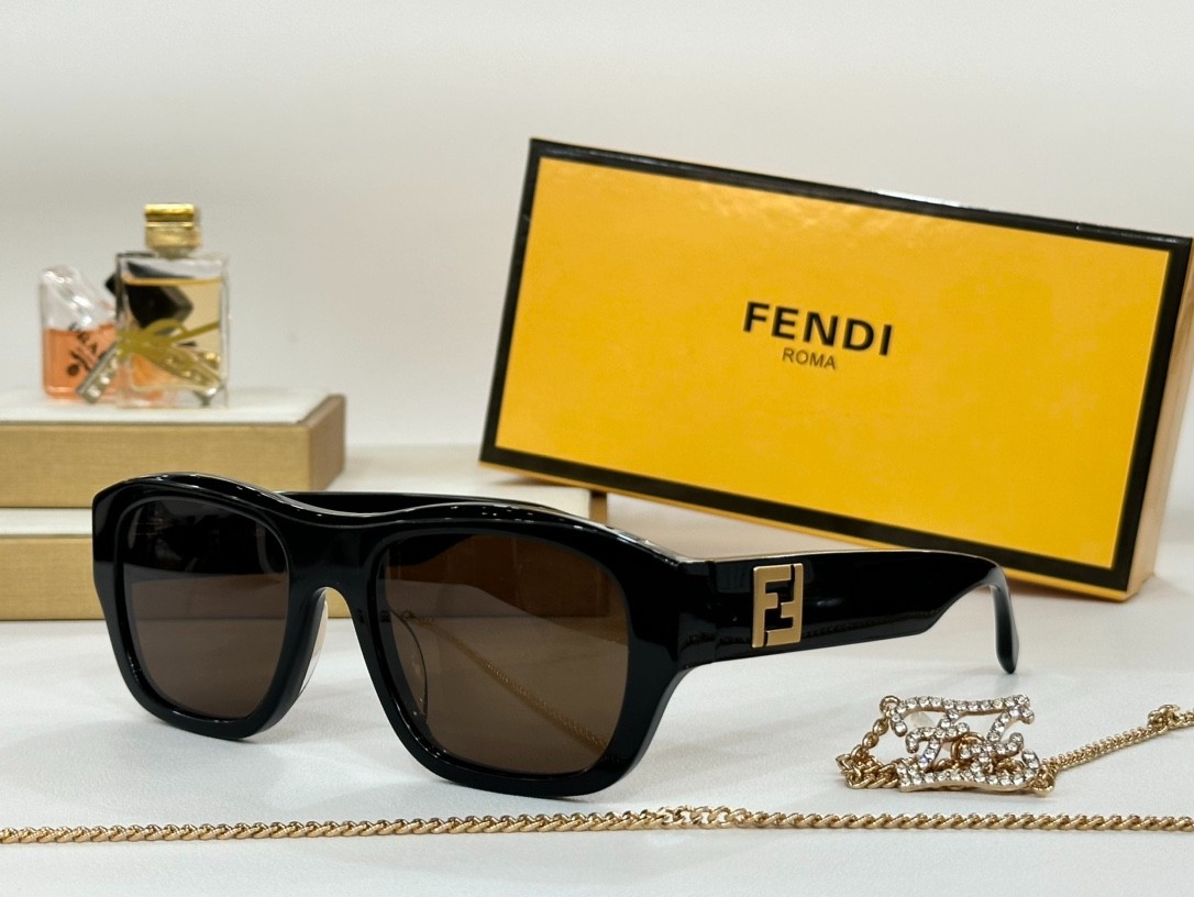 Fendi 01 glasses