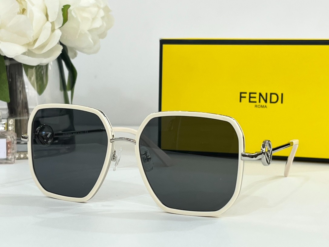 Fendi 01 glasses