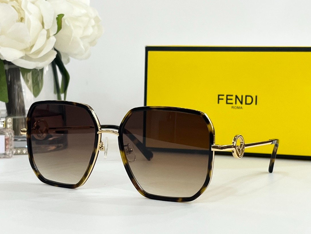 Fendi 01 glasses