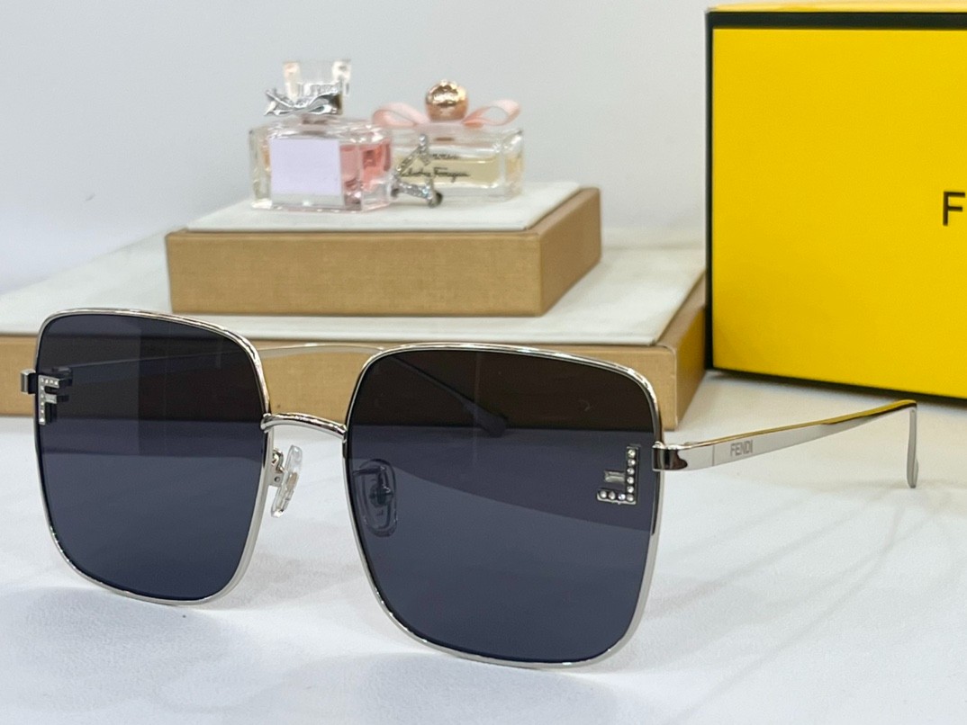 Fendi 01 glasses