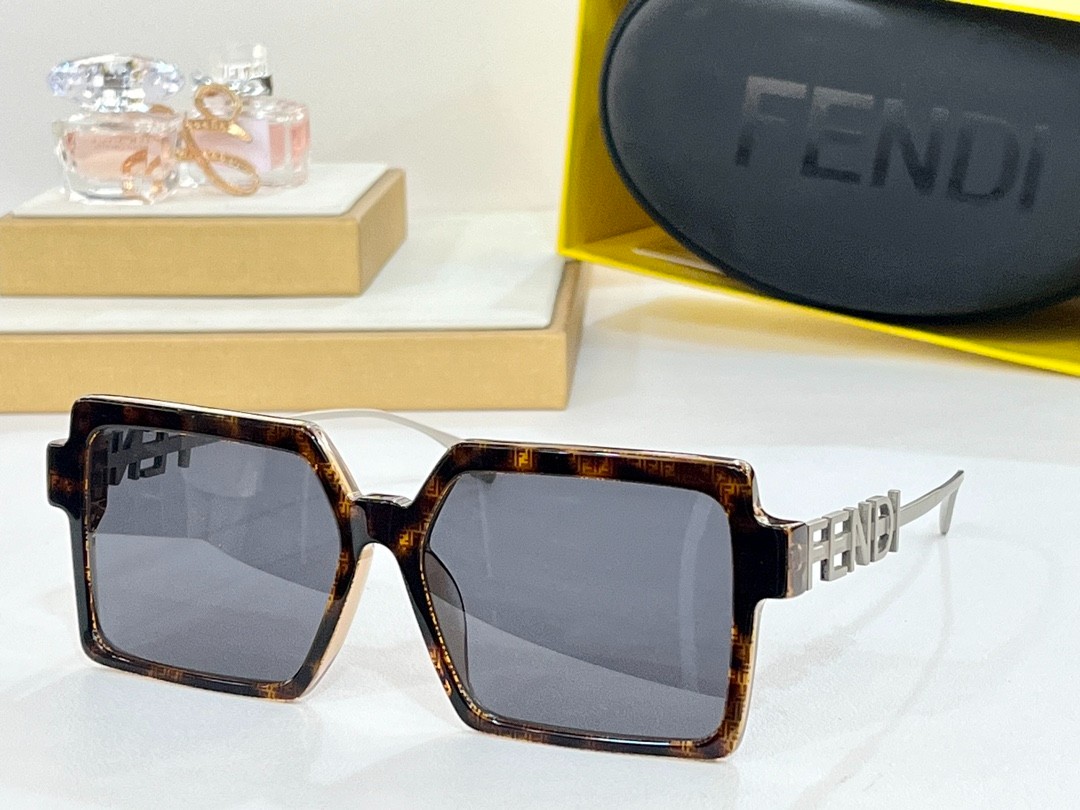 Fendi 01 glasses
