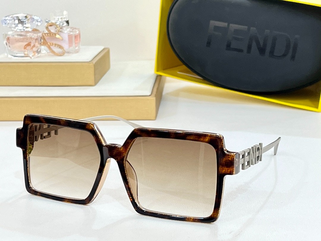 Fendi 01 glasses