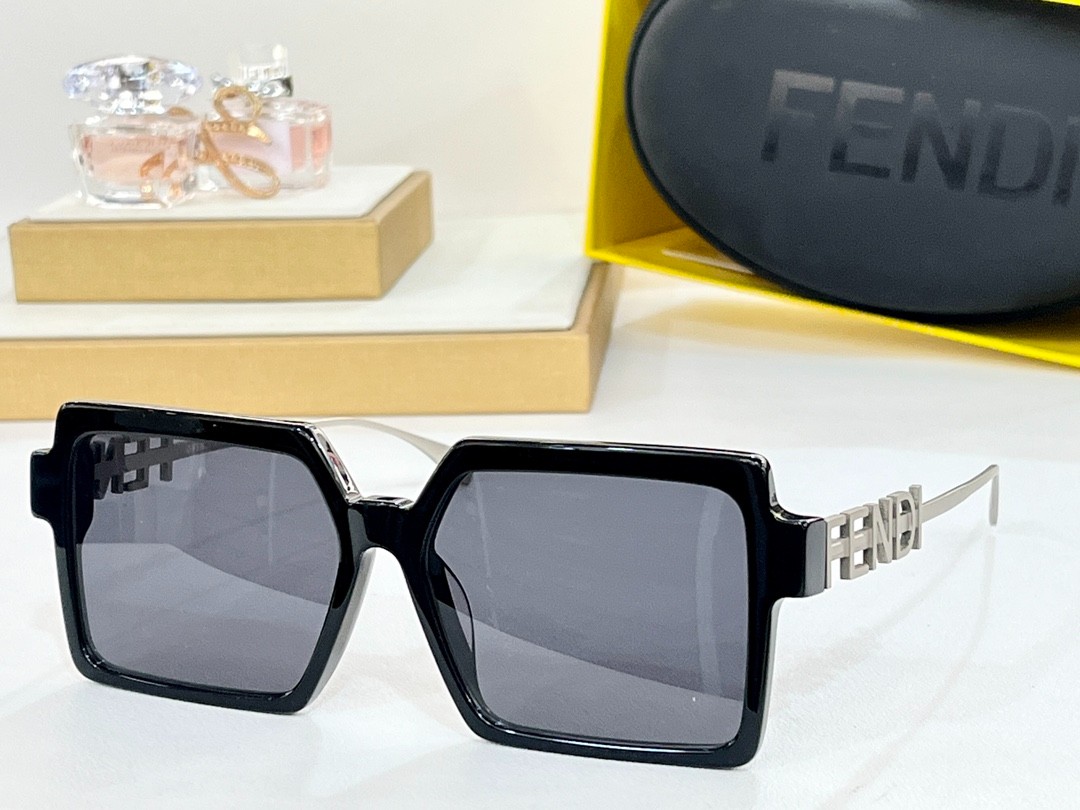 Fendi 01 glasses