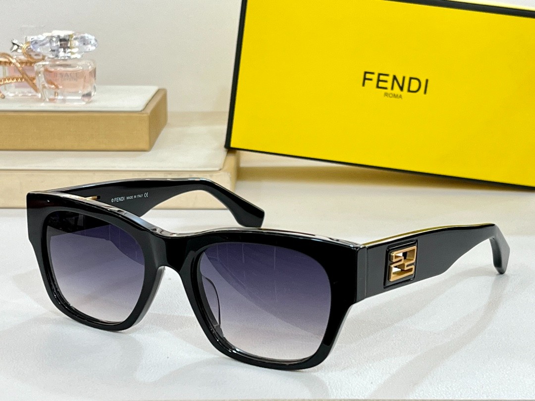 Fendi 01 glasses