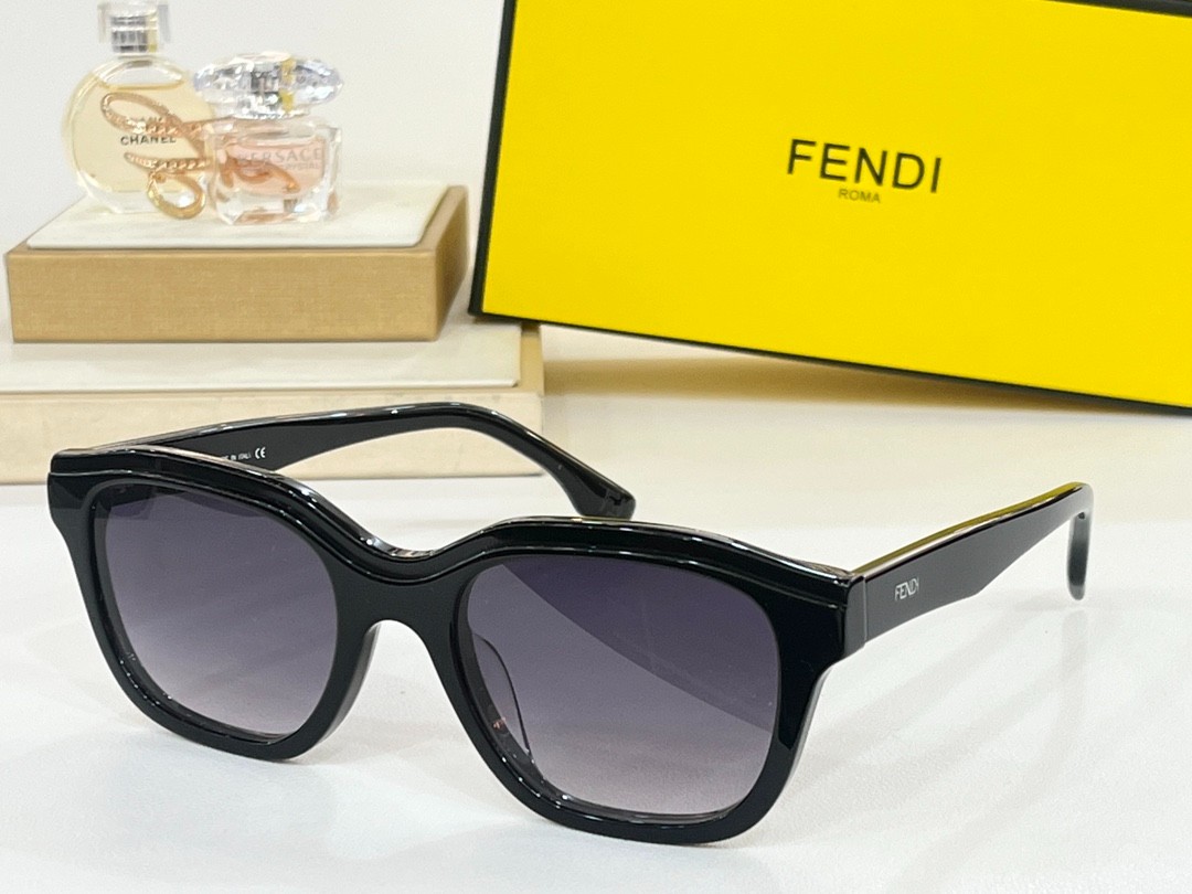 Fendi 01 glasses
