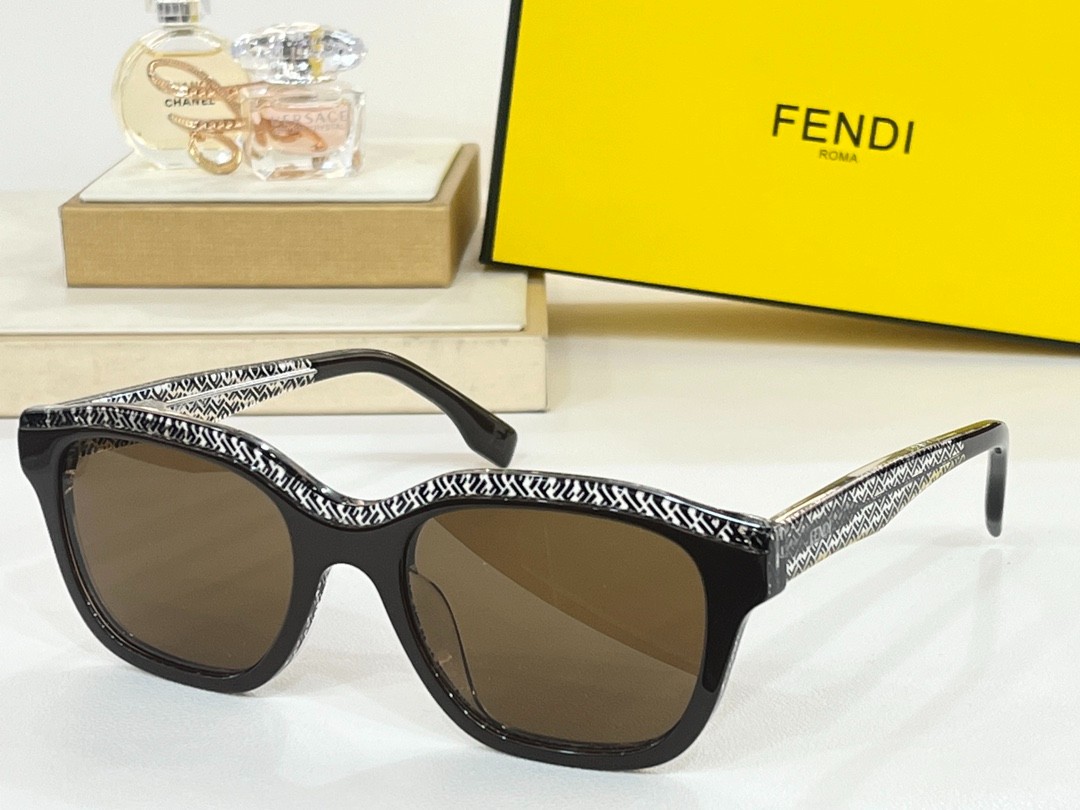 Fendi 01 glasses