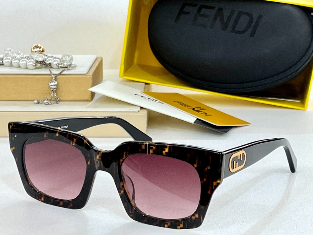 Fendi 01 glasses