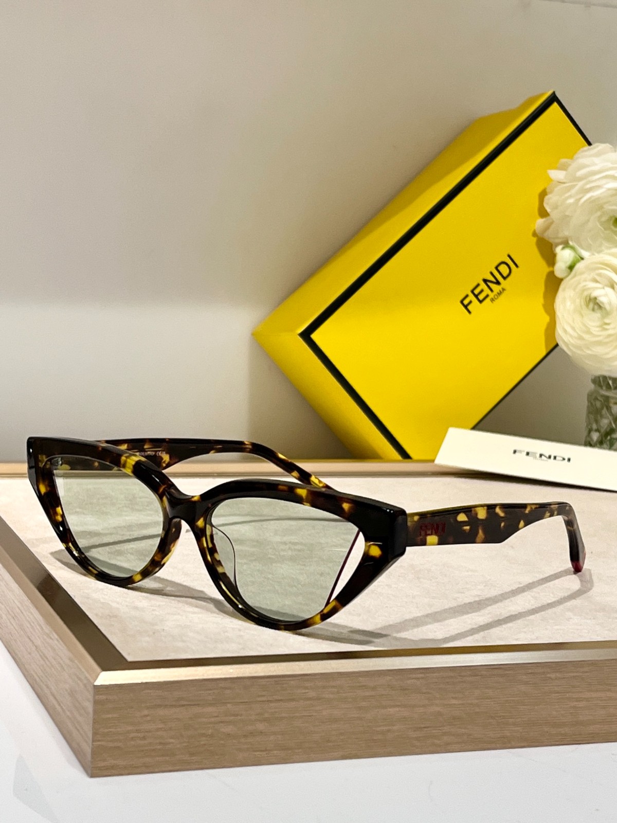 Fendi 01 glasses