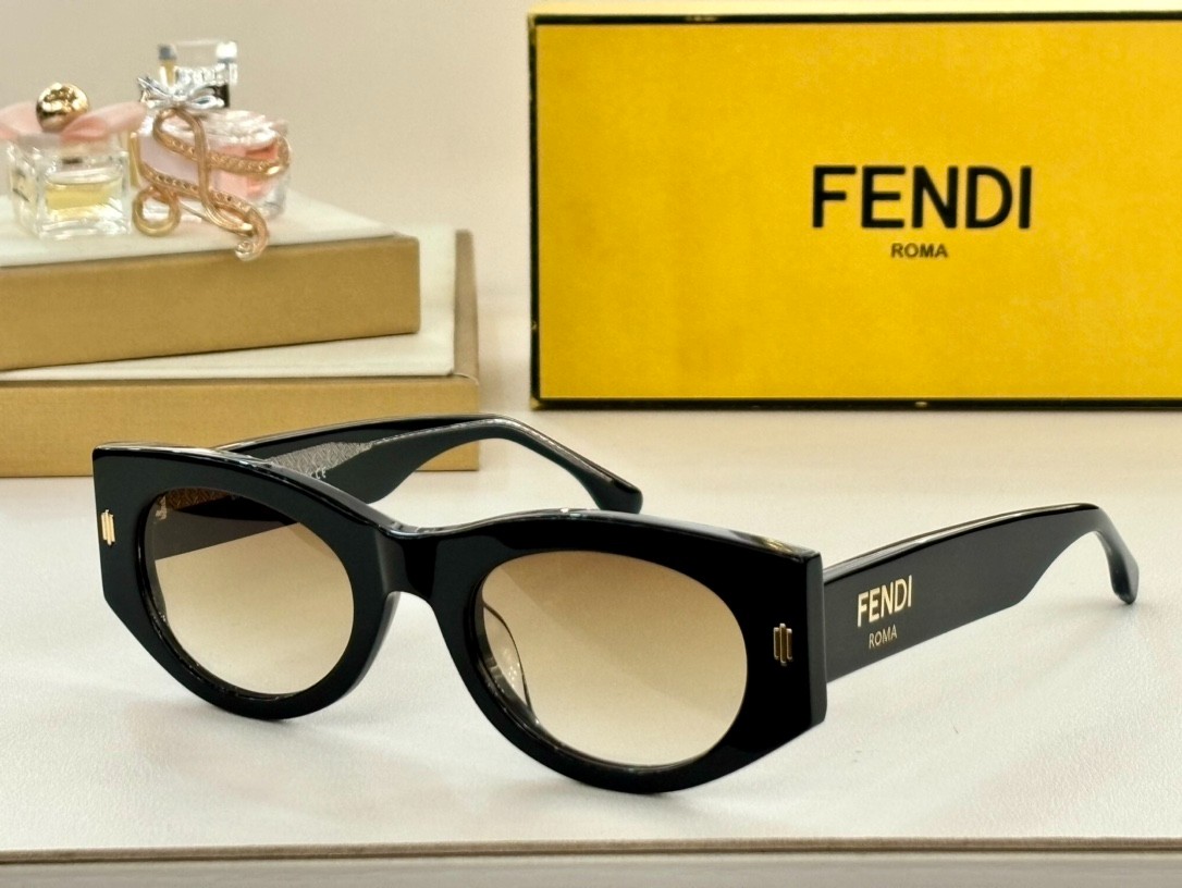 Fendi 01 glasses