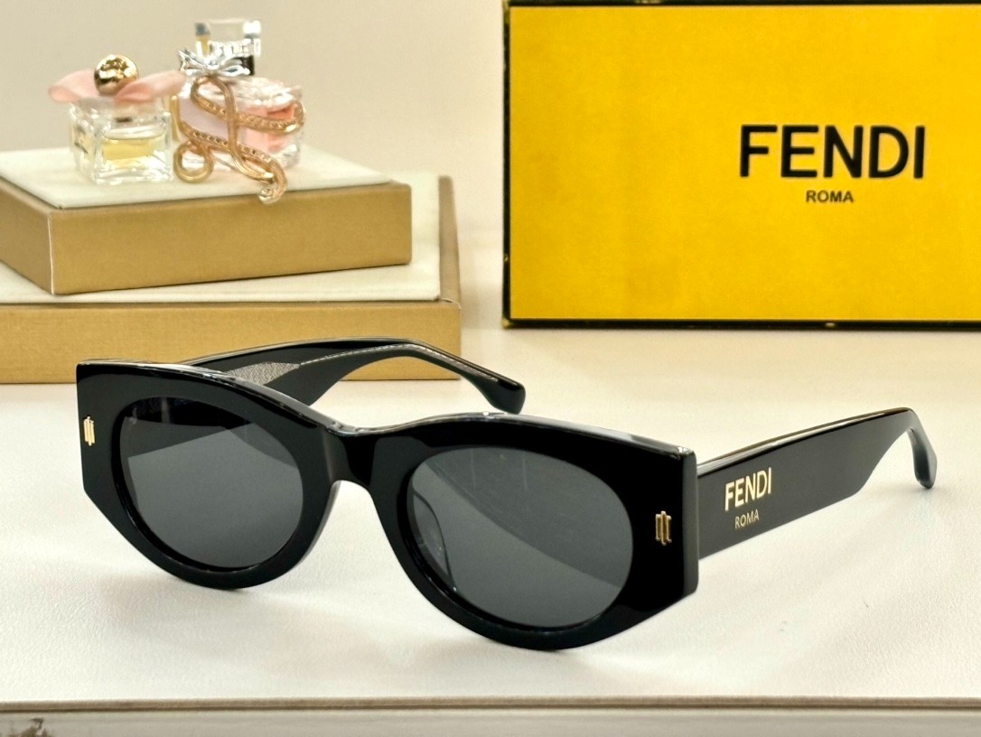 Fendi 01 glasses