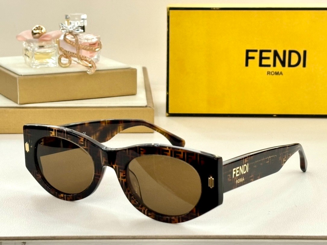 Fendi 01 glasses